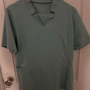 Figs Inala slim top and bottoms. Size large